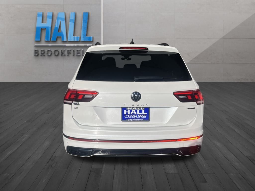 2024 Volkswagen Tiguan SE R-Line Black photo 4