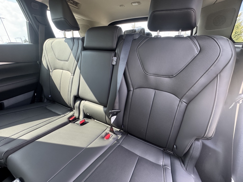 2026 Infiniti QX60 Luxe AWD photo 21