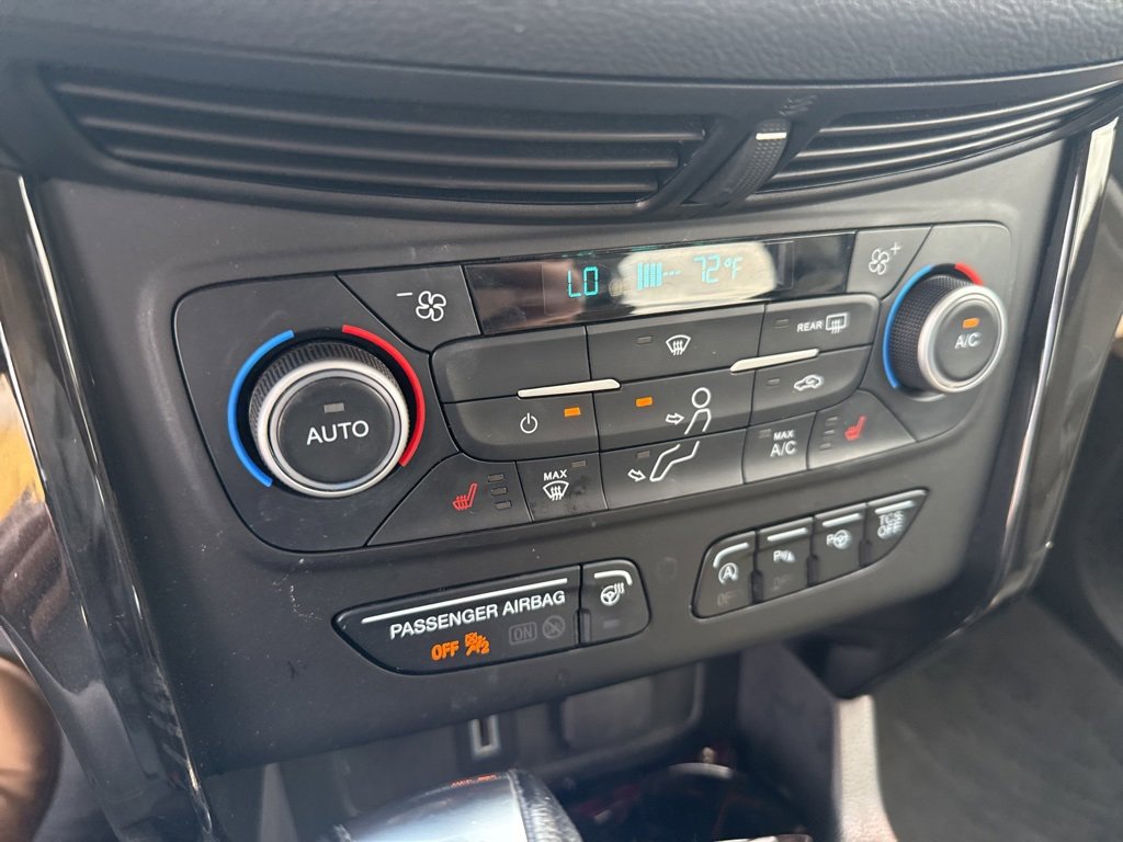 2019 Ford Escape Titanium photo 4