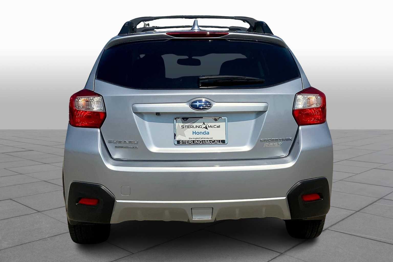 2016 Subaru Crosstrek Limited photo 4