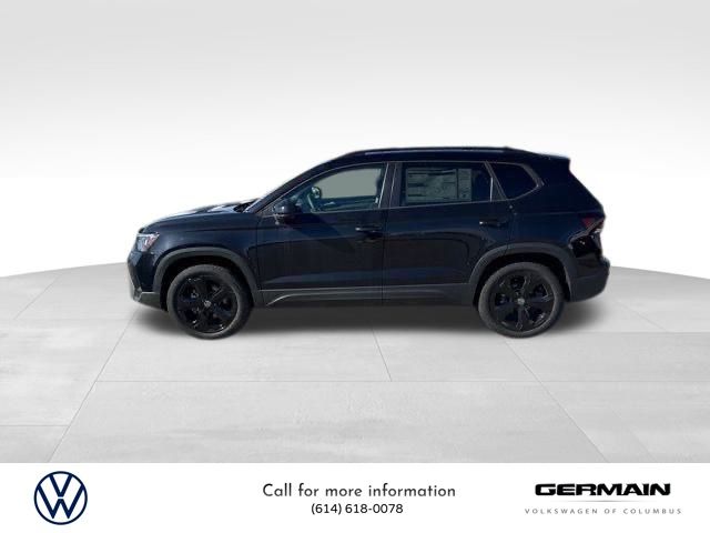 2025 Volkswagen Taos SE photo 8