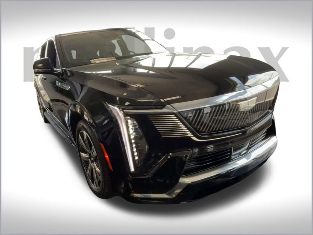 2025 Cadillac Escalade IQ Luxury photo 3