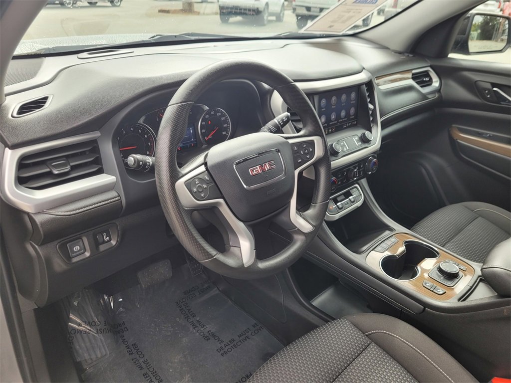 2023 Gmc Acadia SLE photo 14