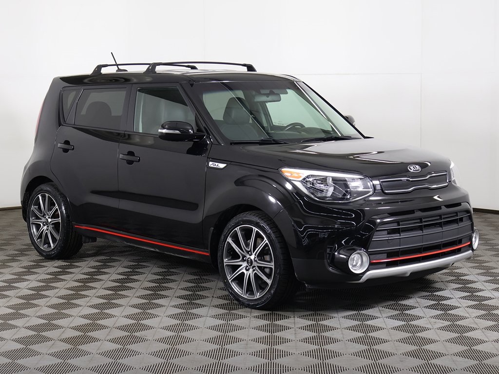 Used 2018 Kia Soul Base with VIN KNDJX3AA8J7607118 for sale in Streetsboro, OH