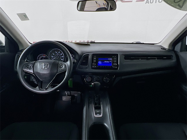 2017 Honda HR-V LX photo 21