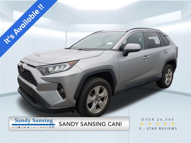 2020 Toyota RAV4 XLE's photo