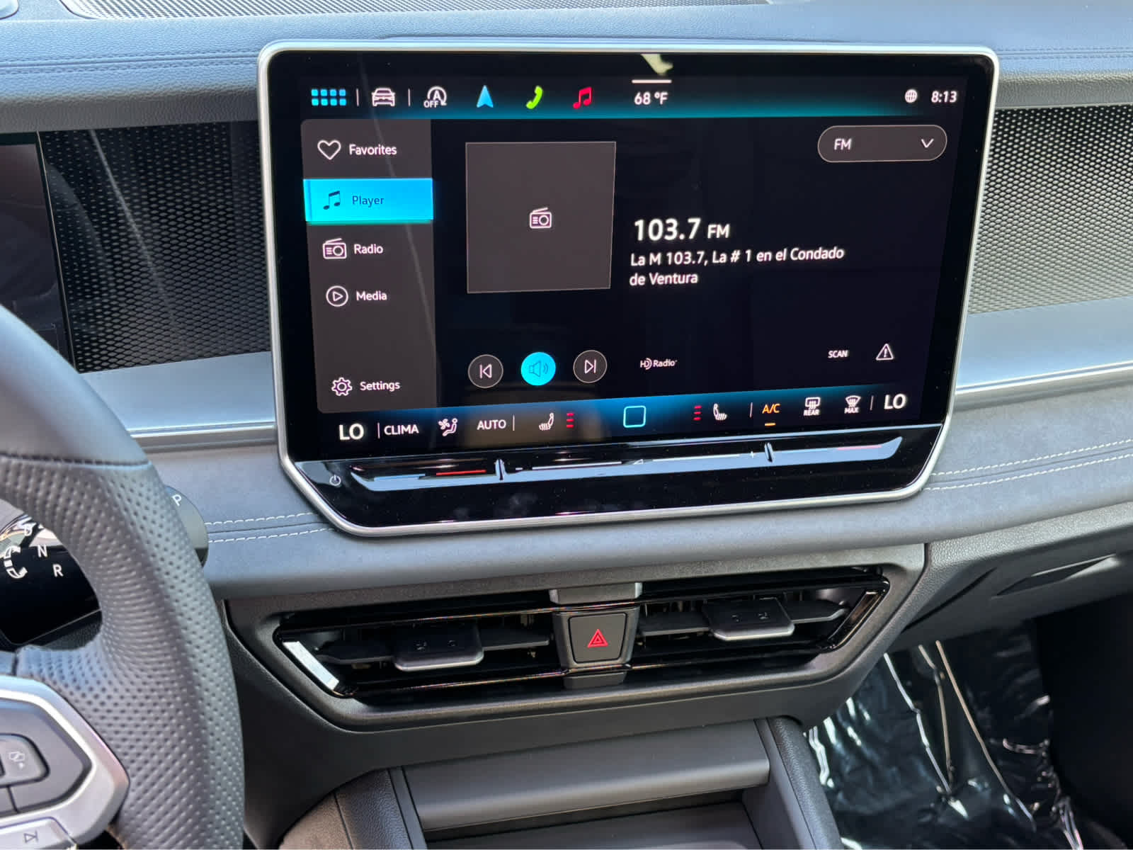 2025 Volkswagen Tiguan SE R-Line Black photo 14