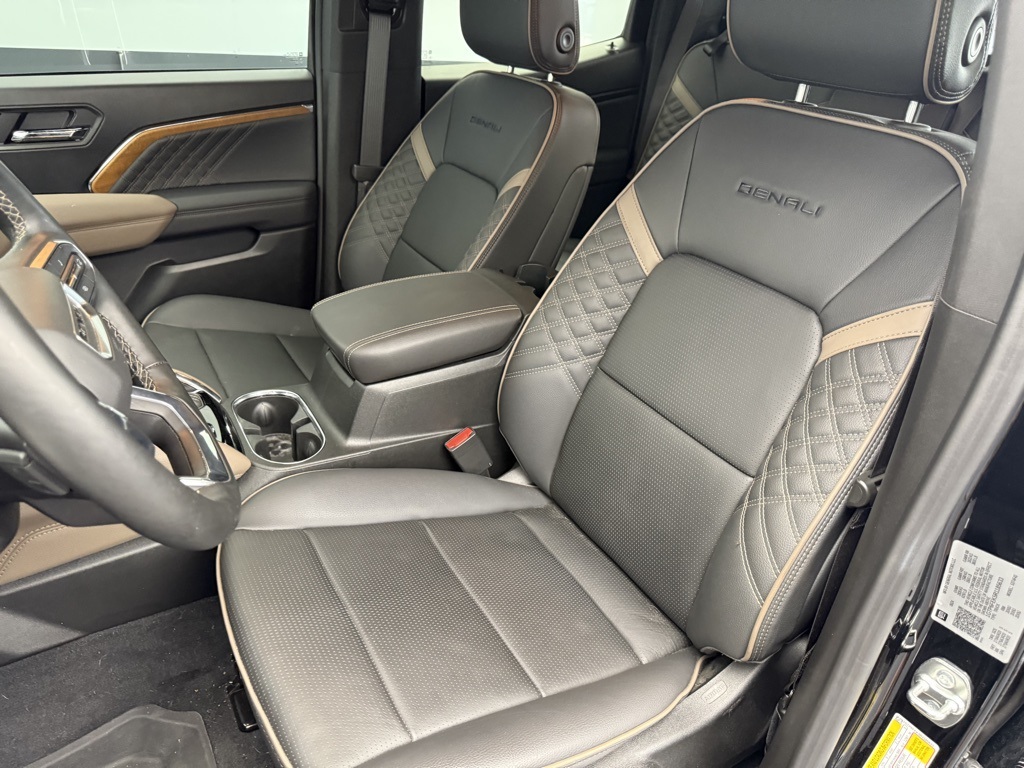 2024 Gmc Canyon Denali photo 48
