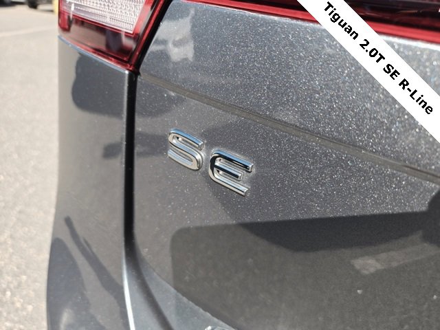 2023 Volkswagen Tiguan SE R-Line Black photo 12
