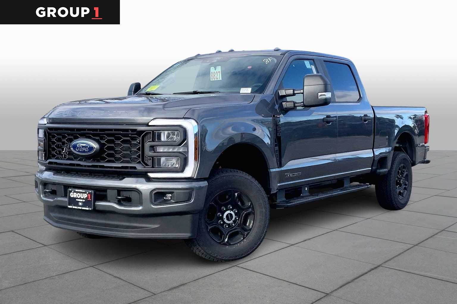 2026 Ford F-350 Super Duty XL's photo