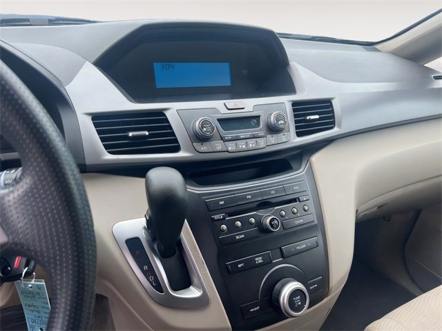 2012 Honda Odyssey LX photo 14