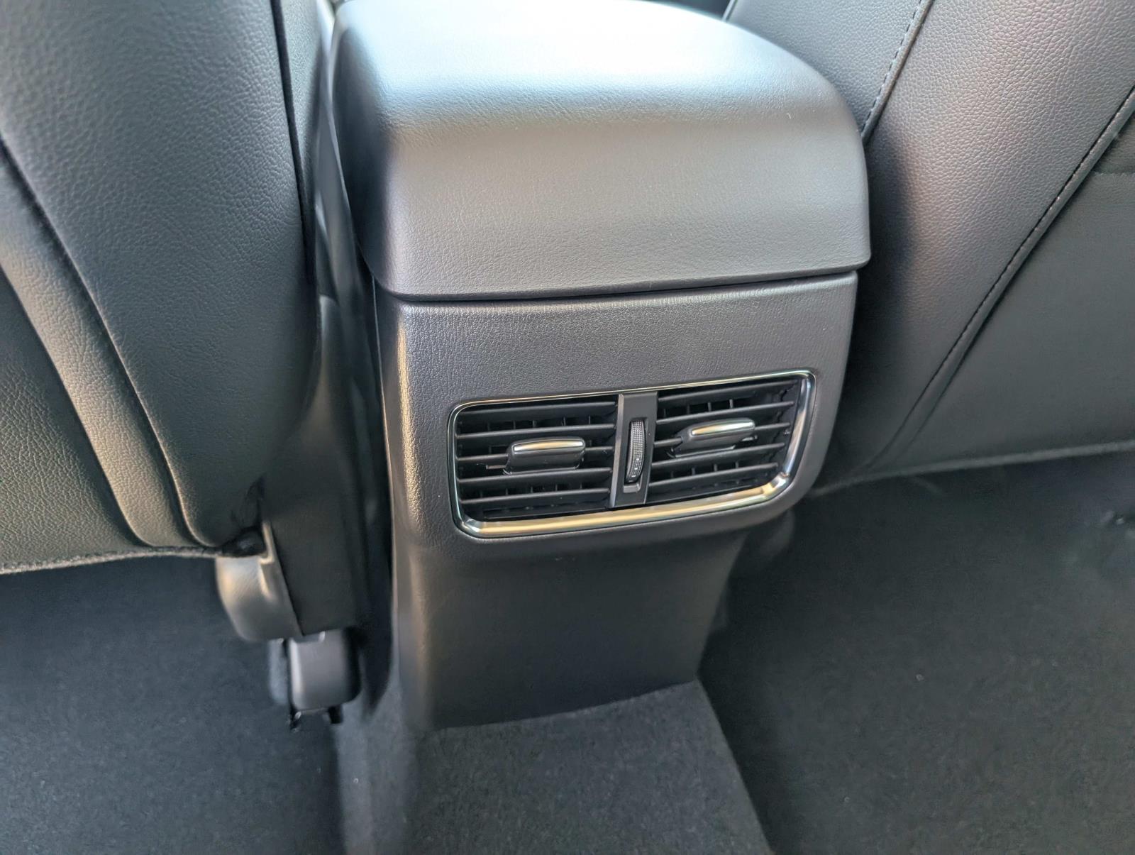 2025 Mazda CX-5 2.5 S Preferred photo 2