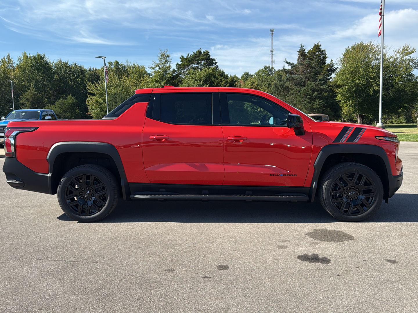 2026 Chevrolet Silverado EV photo 3