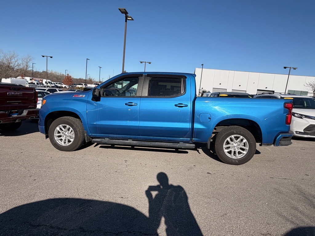 Used 2023 Chevrolet Silverado 1500 RST with VIN 1GCUDEE85PZ130640 for sale in Kansas City
