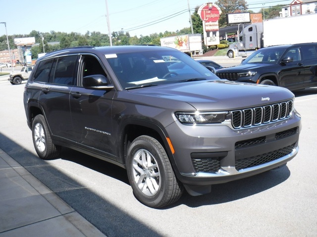 2025 Jeep Grand Cherokee Laredo X photo 6