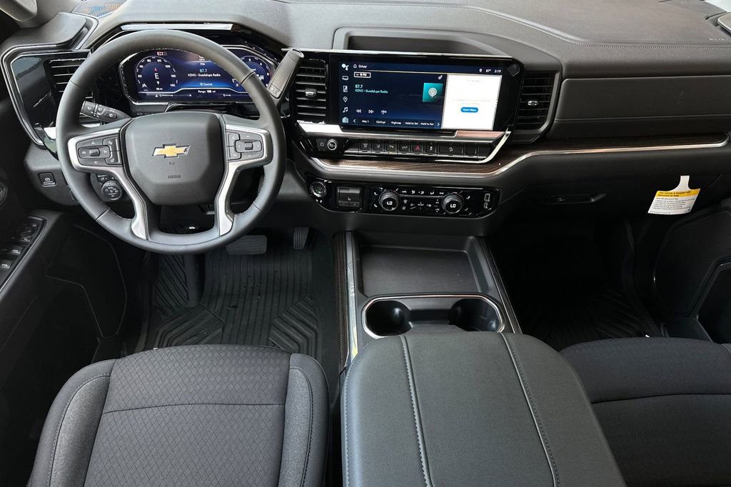 2025 Chevrolet Silverado 2500HD LT photo 14