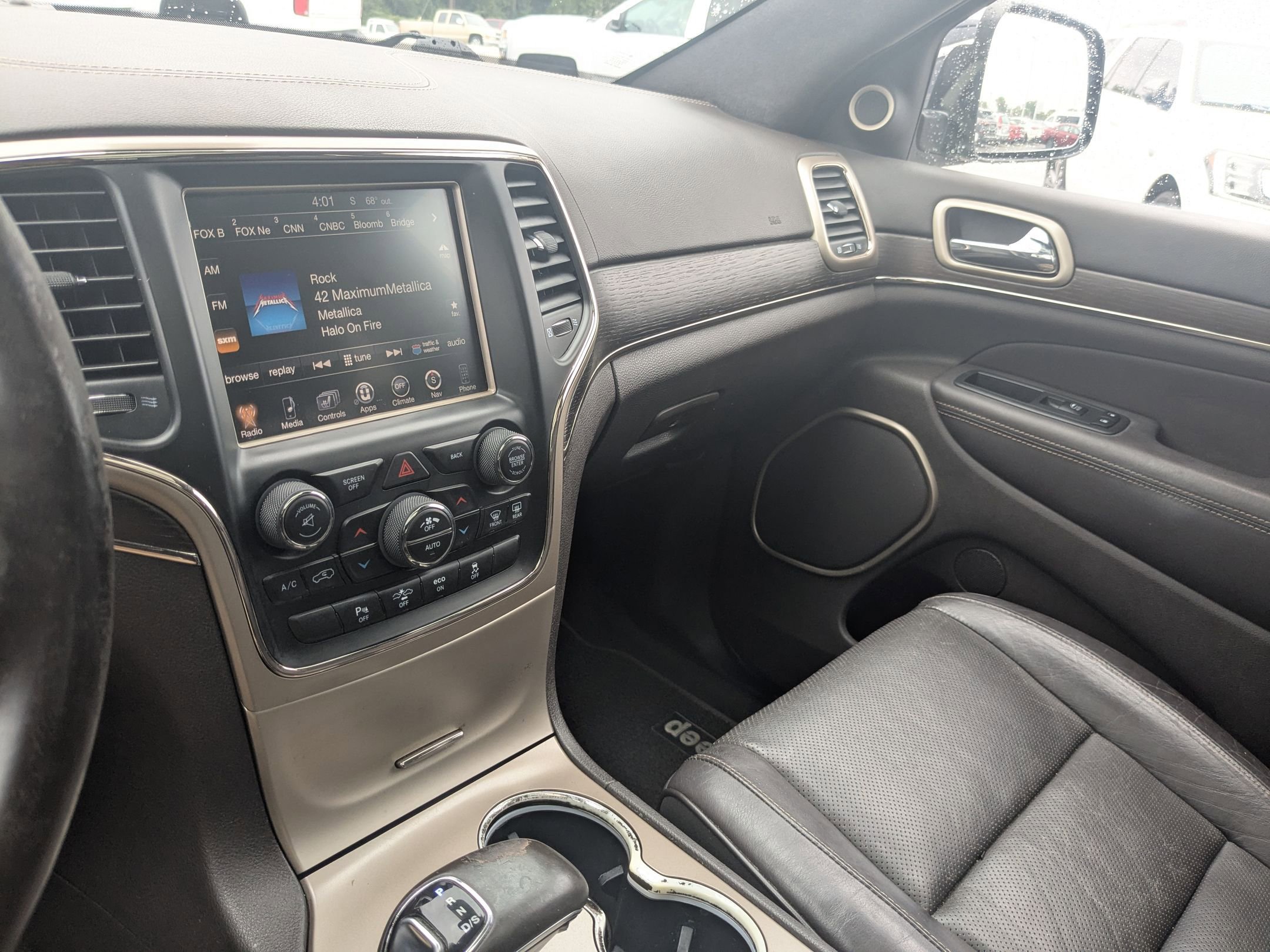 2014 Jeep Grand Cherokee Summit photo 19