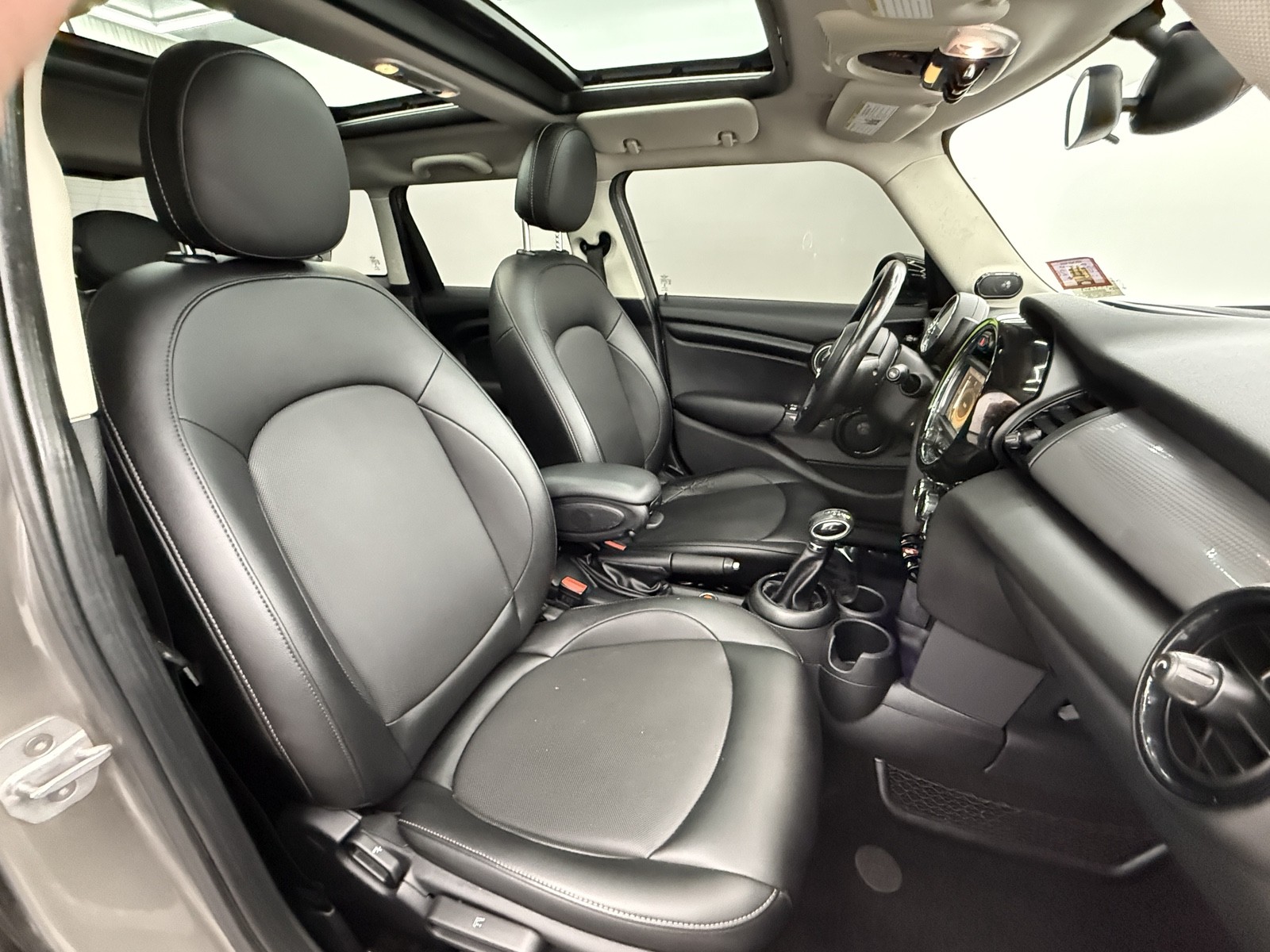 2017 Mini Cooper Hardtop photo 33