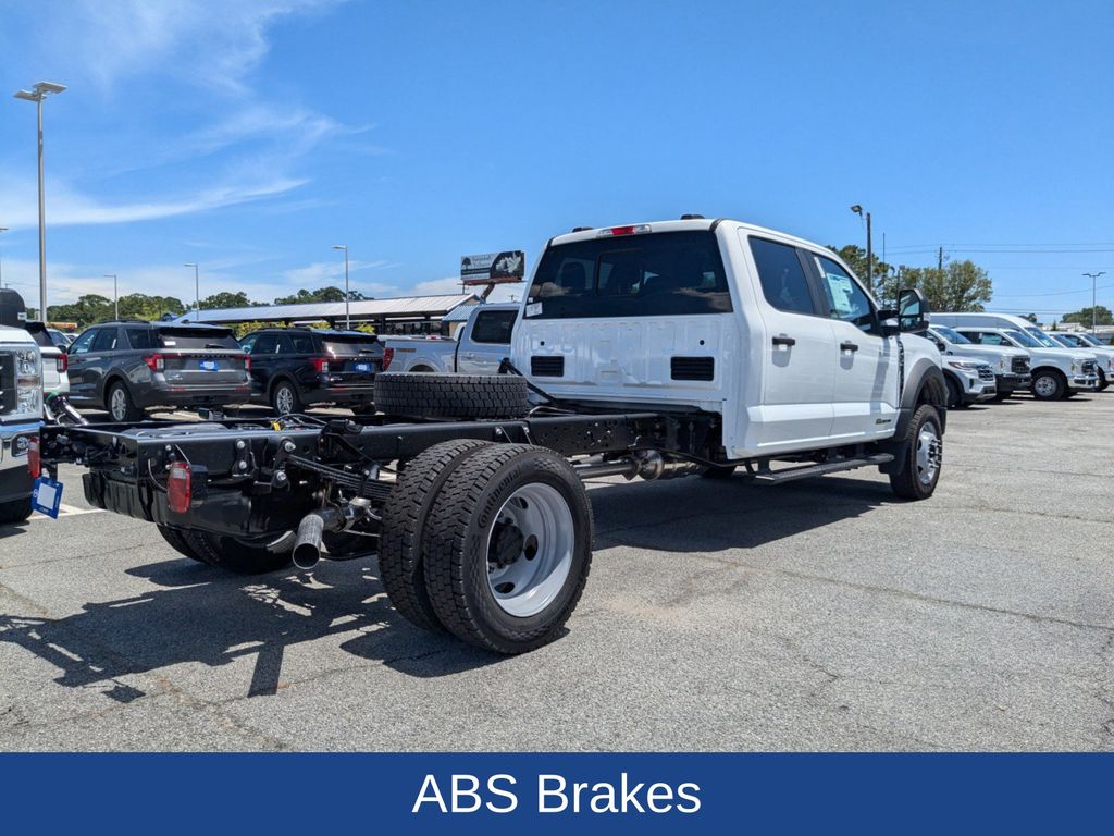 2025 Ford F-550 XL photo 4