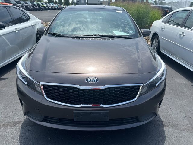 Used 2017 Kia Forte LX with VIN 3KPFK4A73HE138139 for sale in Youngstown, OH