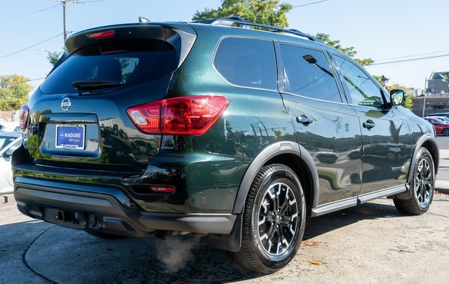 2020 Nissan Pathfinder SL photo 2