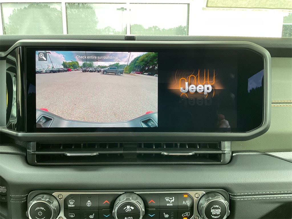2025 Jeep Gladiator Mojave photo 20