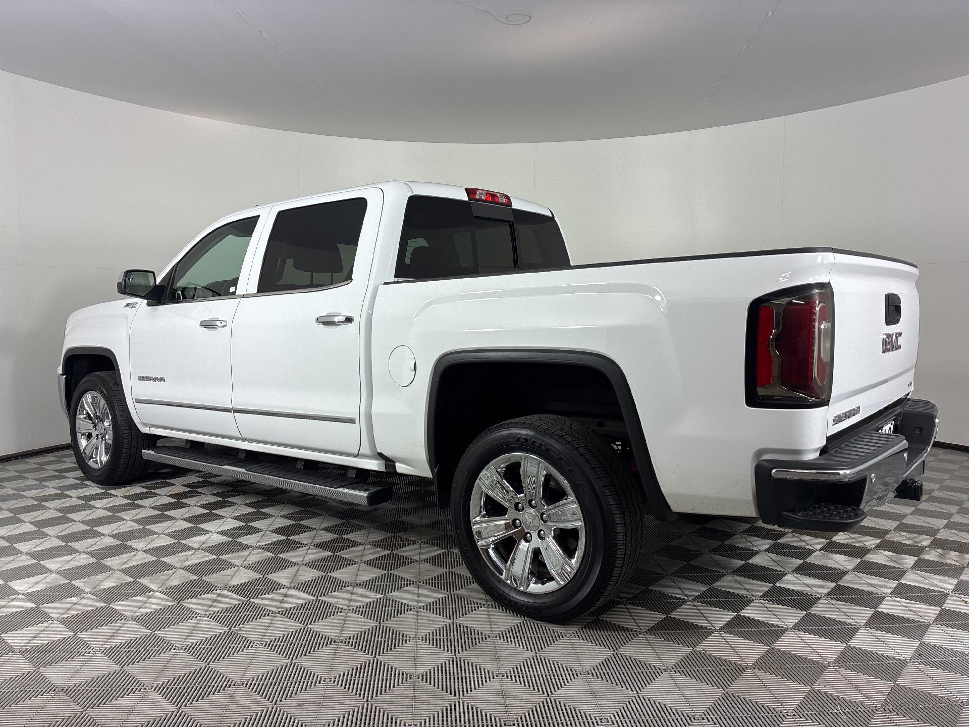 2018 Gmc Sierra SLT photo 3