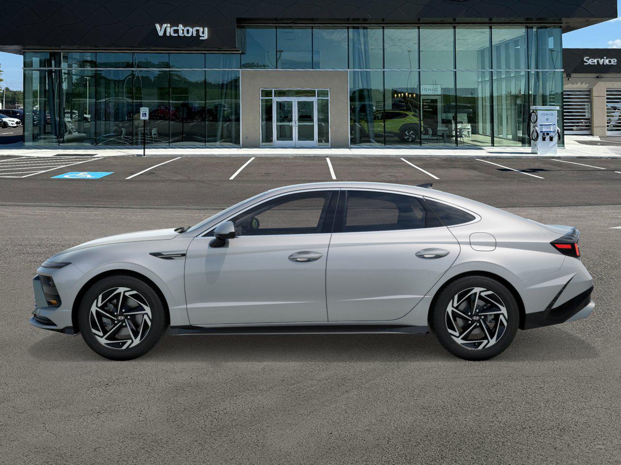 2026 Hyundai Sonata SEL Sport photo 2