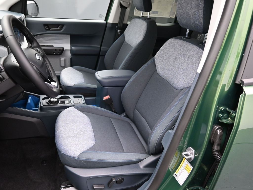 2025 Ford Maverick XLT photo 10