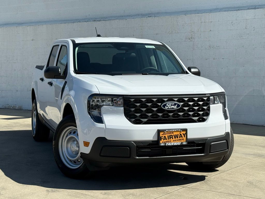 2025 Ford Maverick XL photo 2