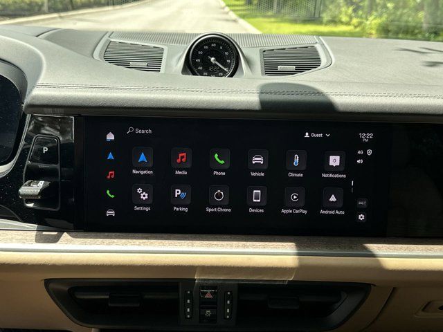 2024 Porsche Cayenne Coupe Base photo 10