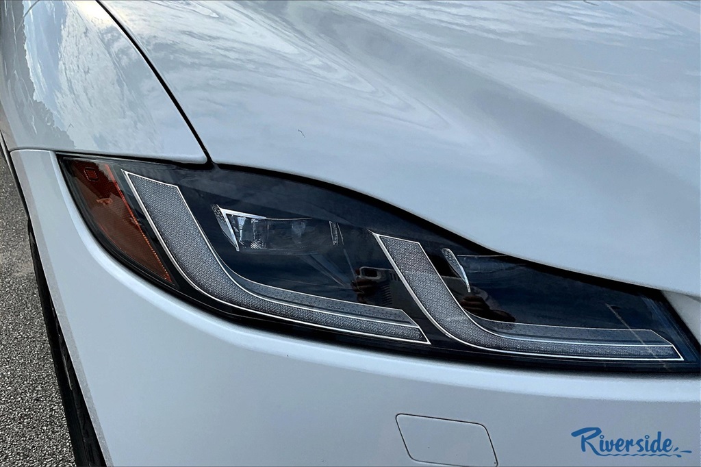 2021 Jaguar F-PACE P250 S photo 26