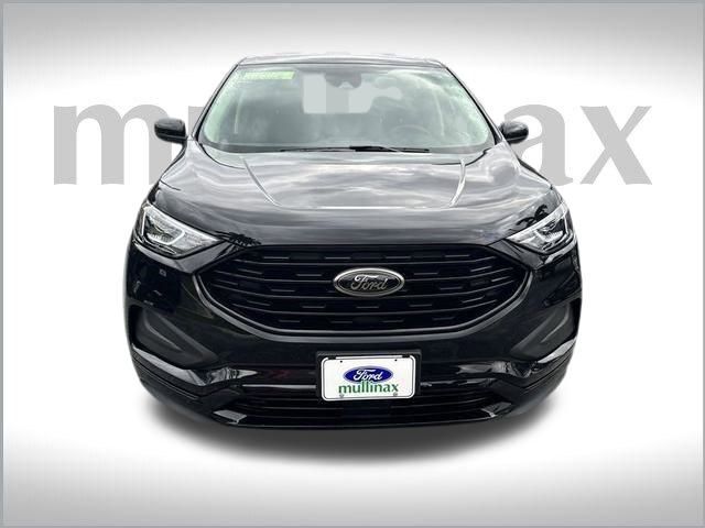 2024 Ford Edge SE photo 2
