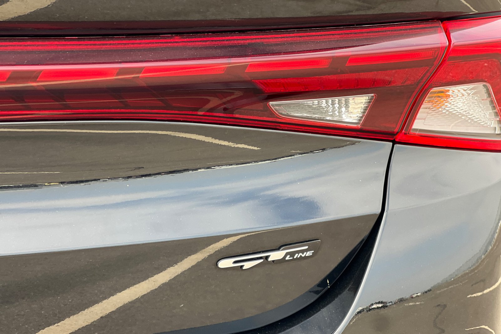 2022 Kia K5 GT-Line photo 23