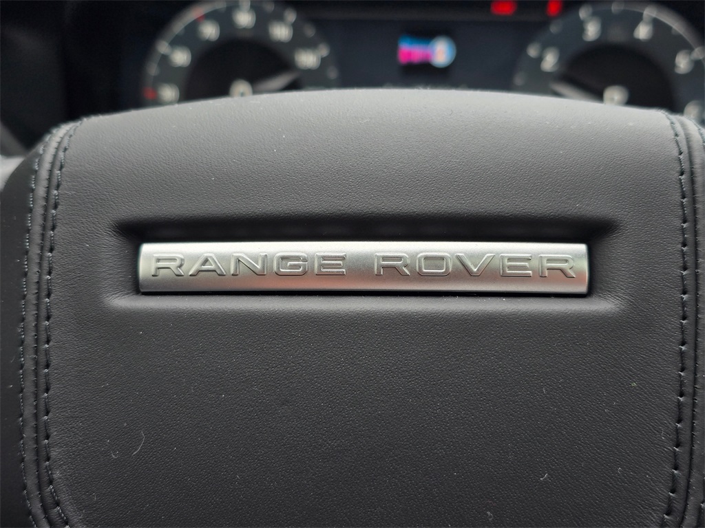 2026 Land Rover Range Rover Velar S photo 18