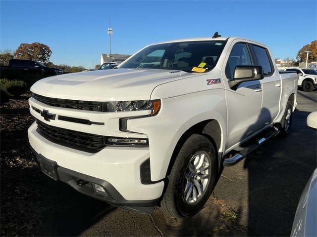 2021 Chevrolet Silverado 1500 RST photo 3