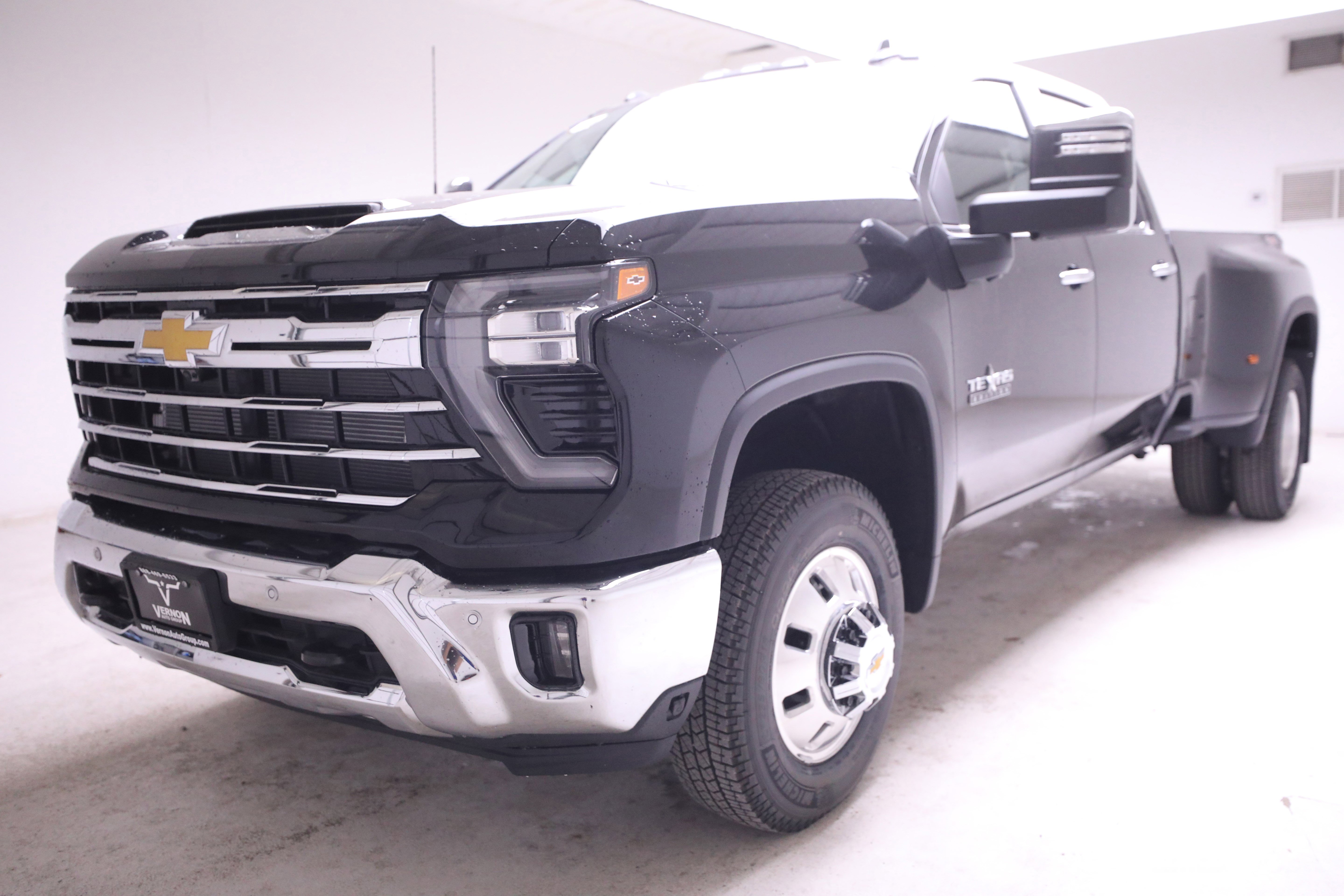 2026 Chevrolet Silverado 3500HD LTZ's photo