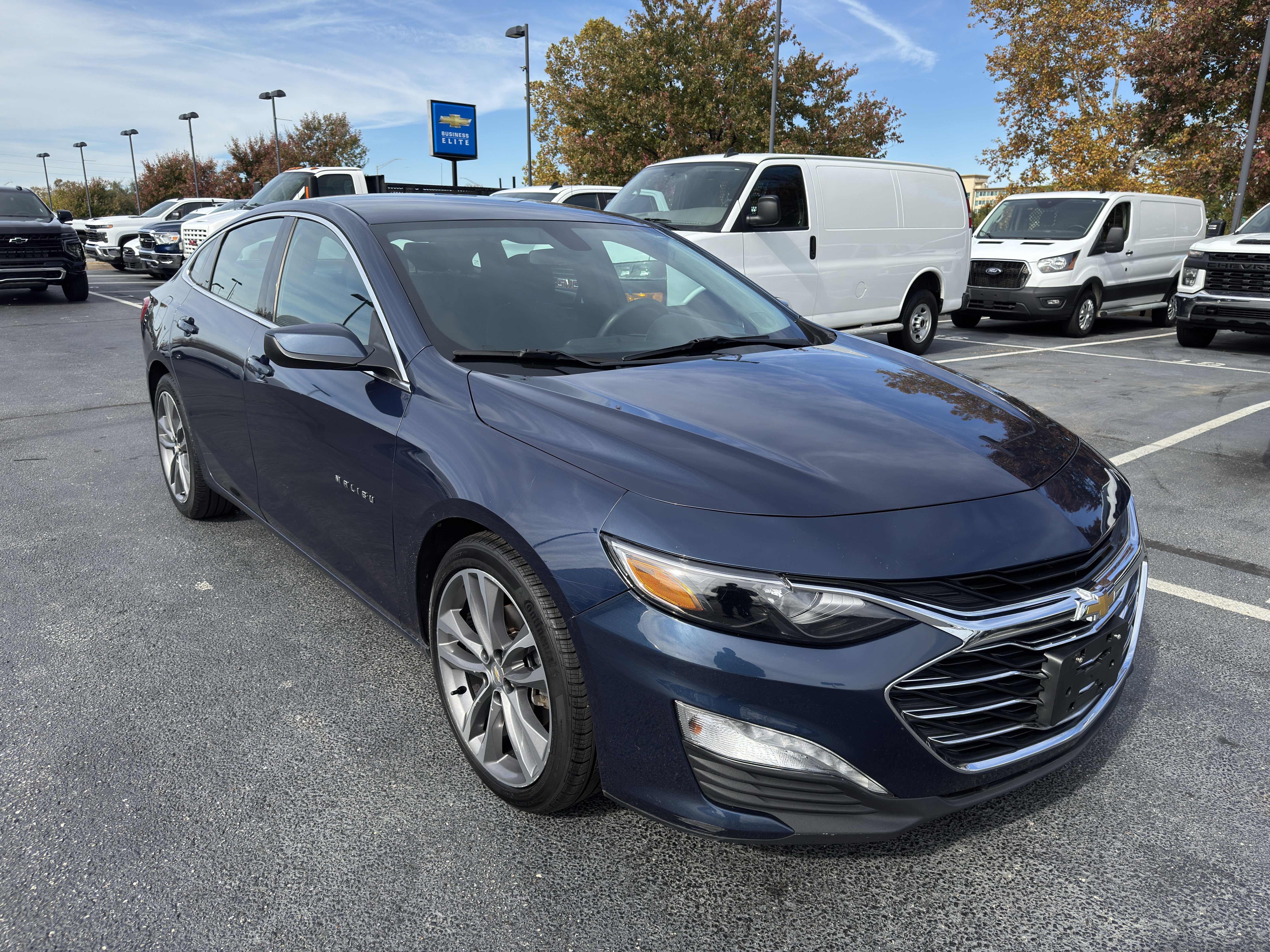Used 2022 Chevrolet Malibu 1LT with VIN 1G1ZD5STXNF118327 for sale in Jeffersontown, KY
