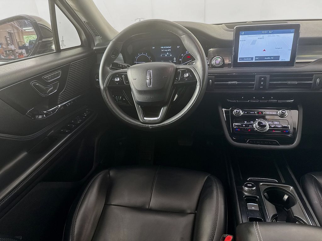 2021 Lincoln Corsair Standard photo 24