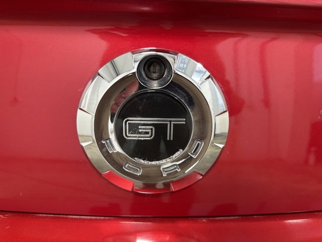 2005 Ford Mustang GT Deluxe Convertible photo 22