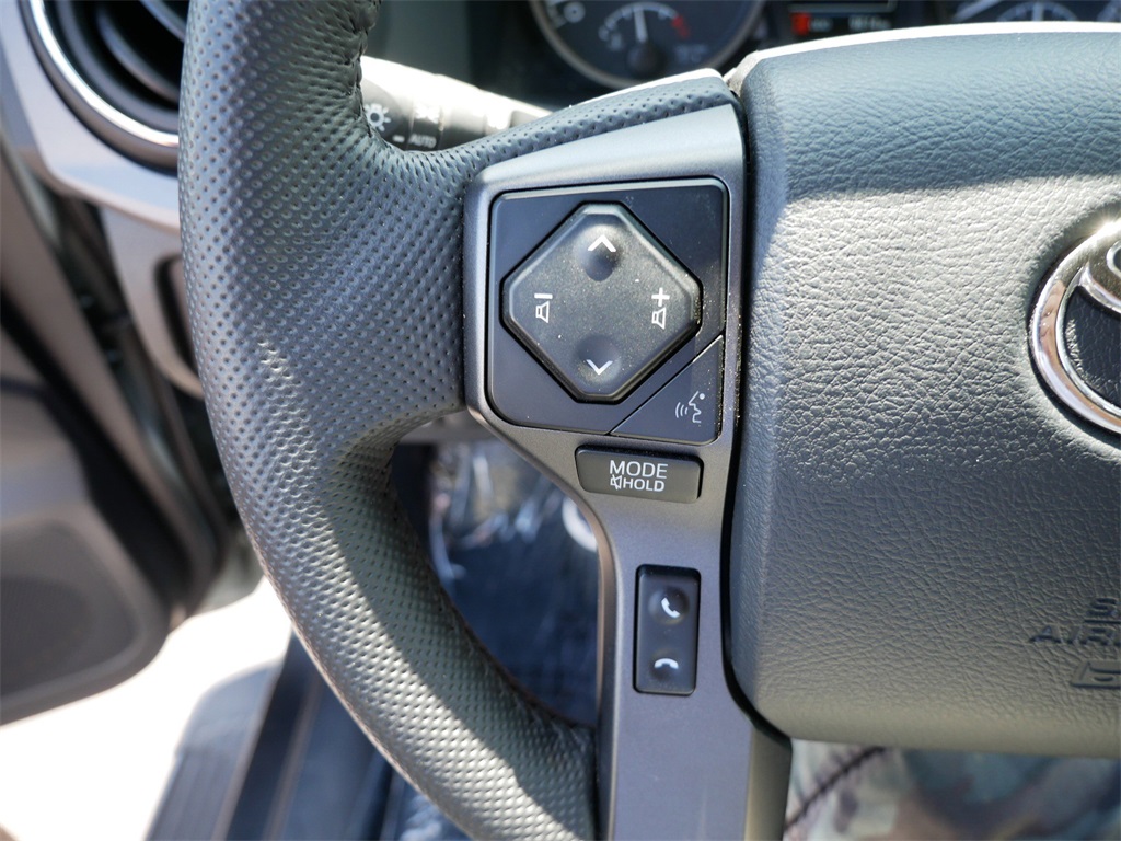 2023 Toyota Tacoma TRD Off-Road photo 25