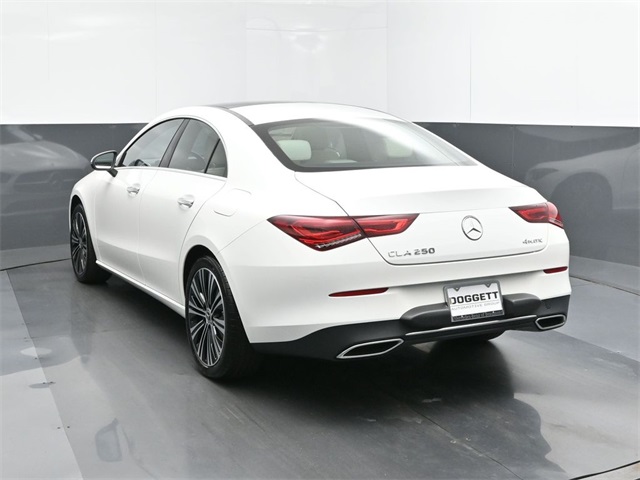 2023 Mercedes Benz CLA 250 4MATIC photo 4
