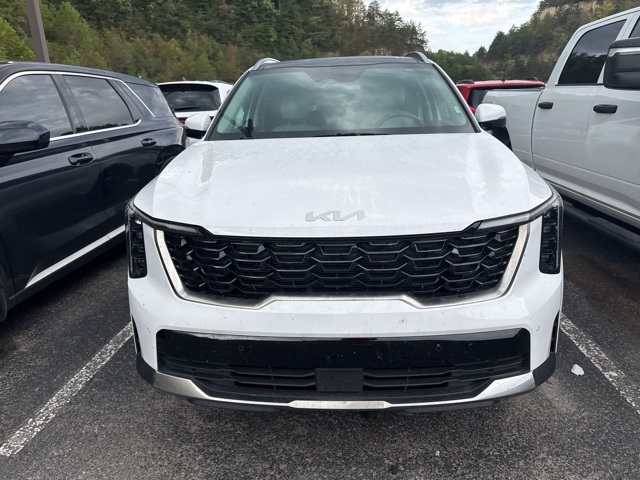 2024 Kia Sorento S photo 2
