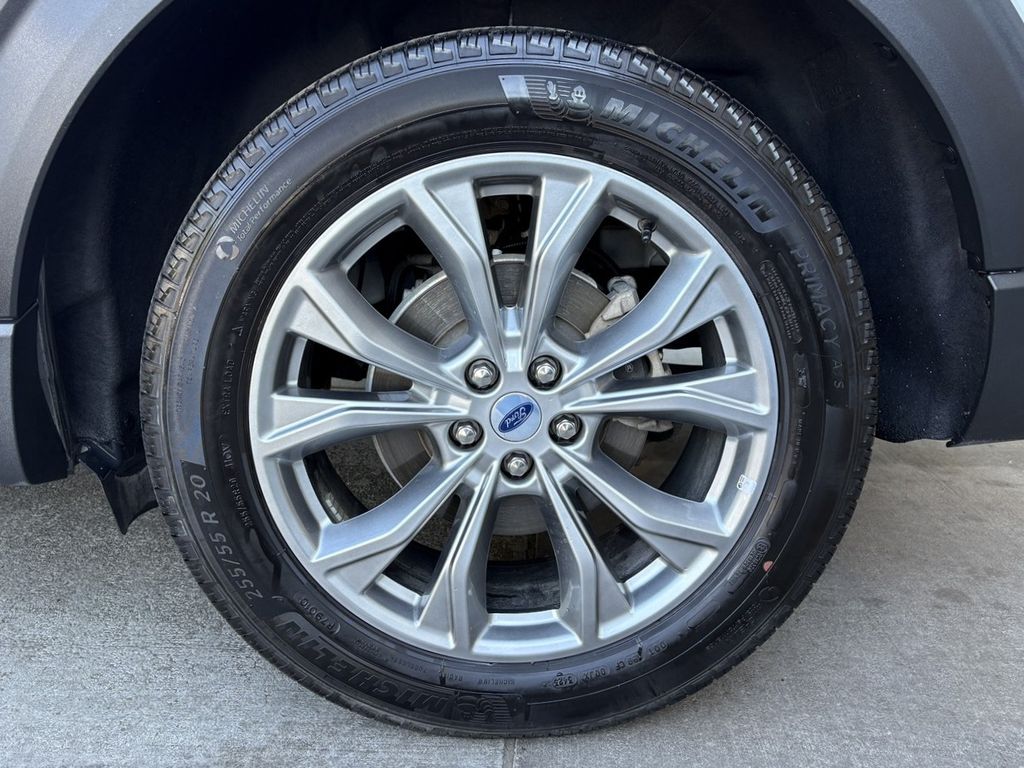 2023 Ford Explorer Limited photo 6