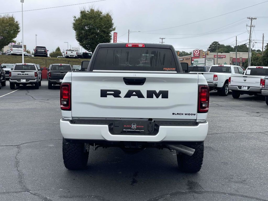 2025 Ram 2500 Big Horn photo 6