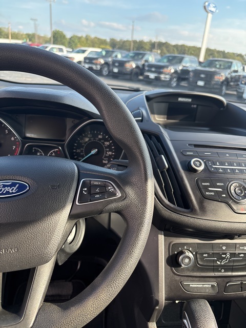 2018 Ford Escape S photo 18