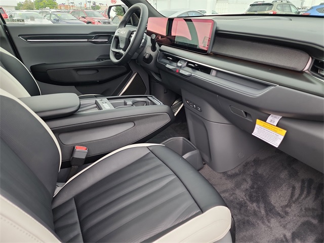 2026 Kia EV9 GT-Line photo 14