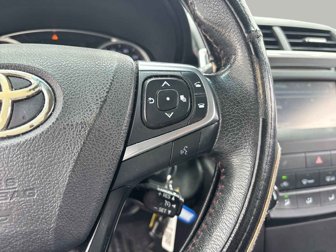 2017 Toyota Camry SE photo 20