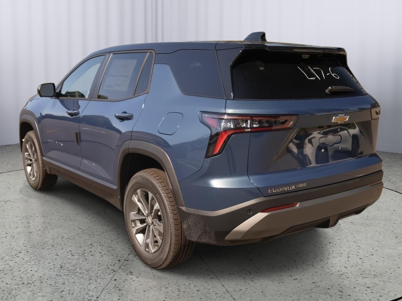 2026 Chevrolet Equinox LT photo 5