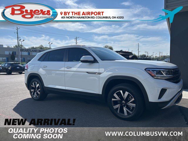 2022 Volkswagen Atlas Cross Sport SE photo 2